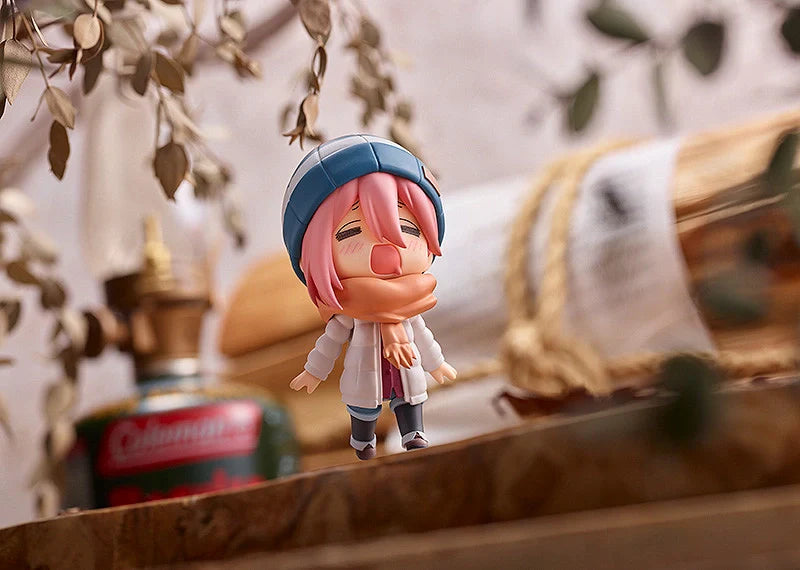 Laid-Back Camp Nendoroid 1623- DX Nadeshiko Kagamihara: Solo Camp Ver. DX Edition Figure