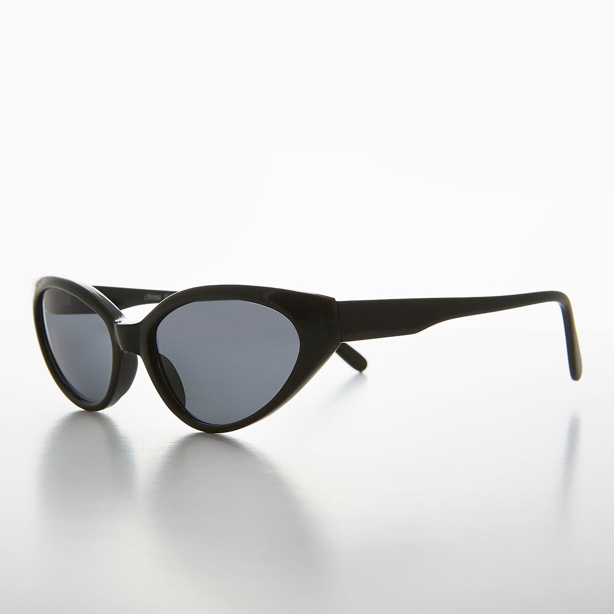 Shallow Lens Extreme Cat Eye Sunglass - Alexa