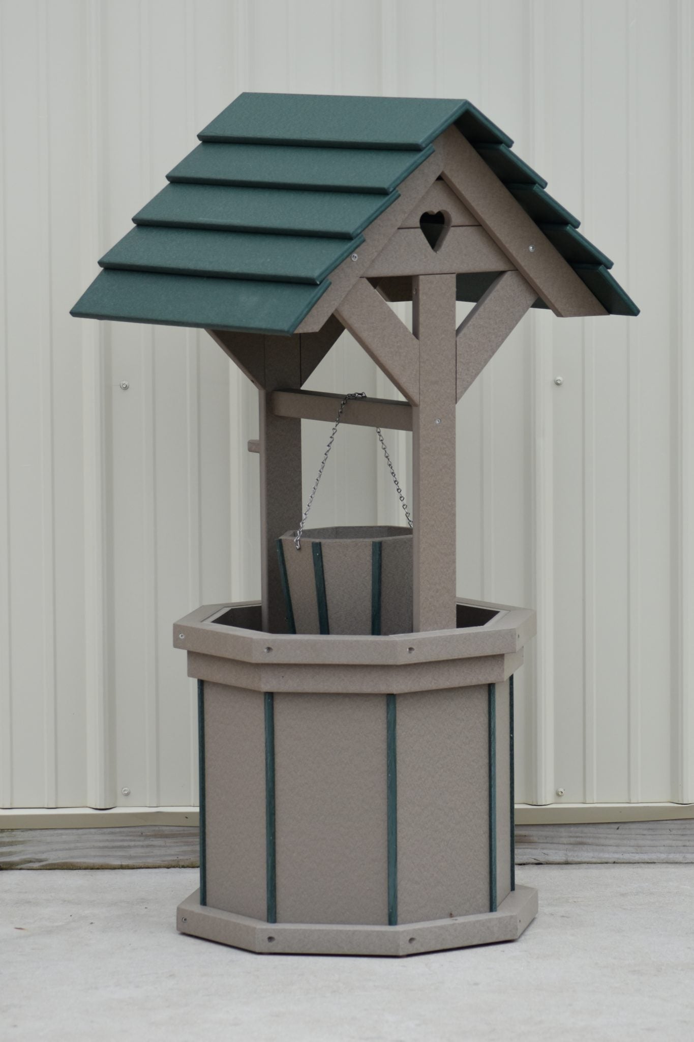 4 ft. Poly Wishing Well with Planter Bucket, Clay and Green