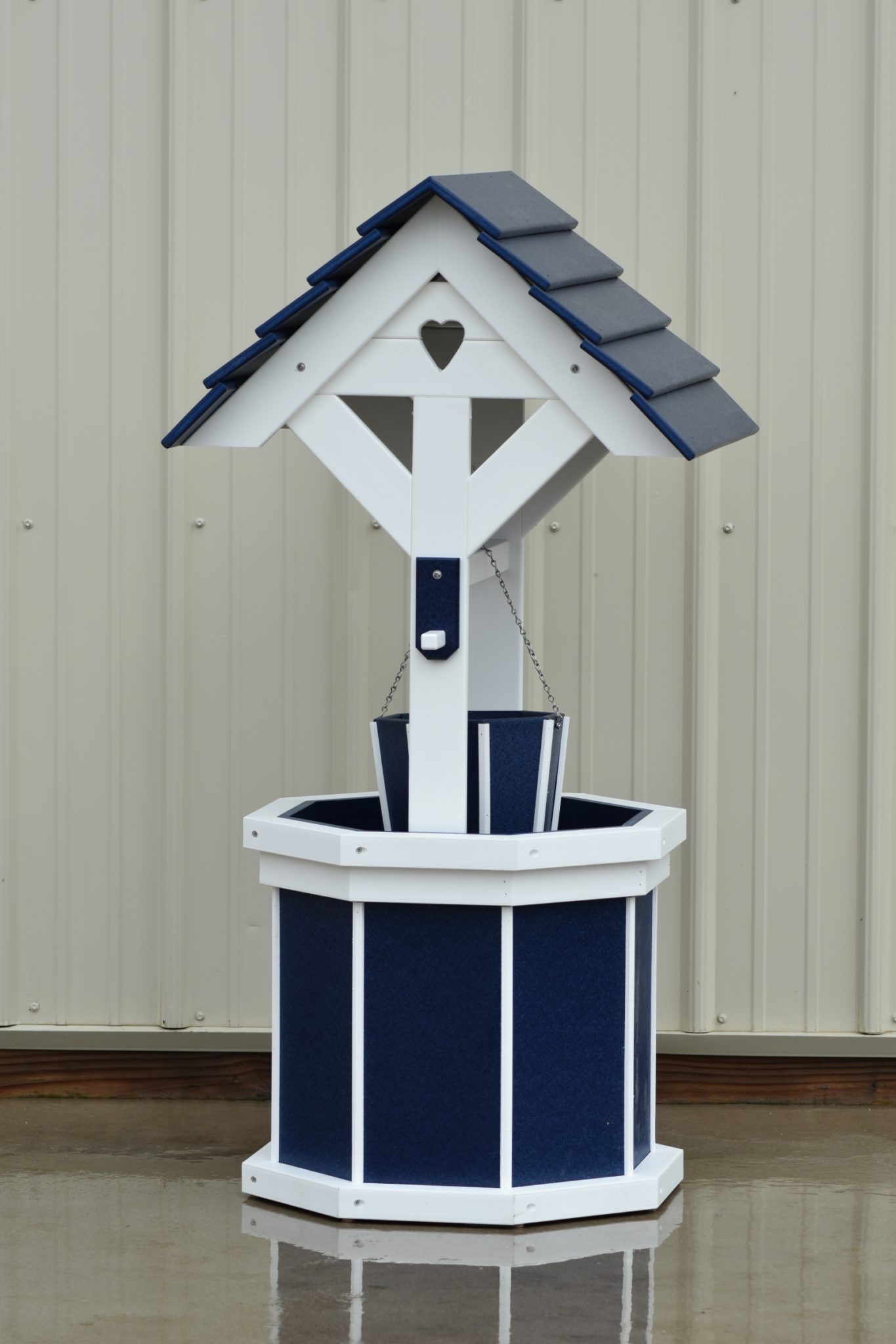 4 ft. Poly Wishing Well with Planter Bucket, Patriot Blue and White