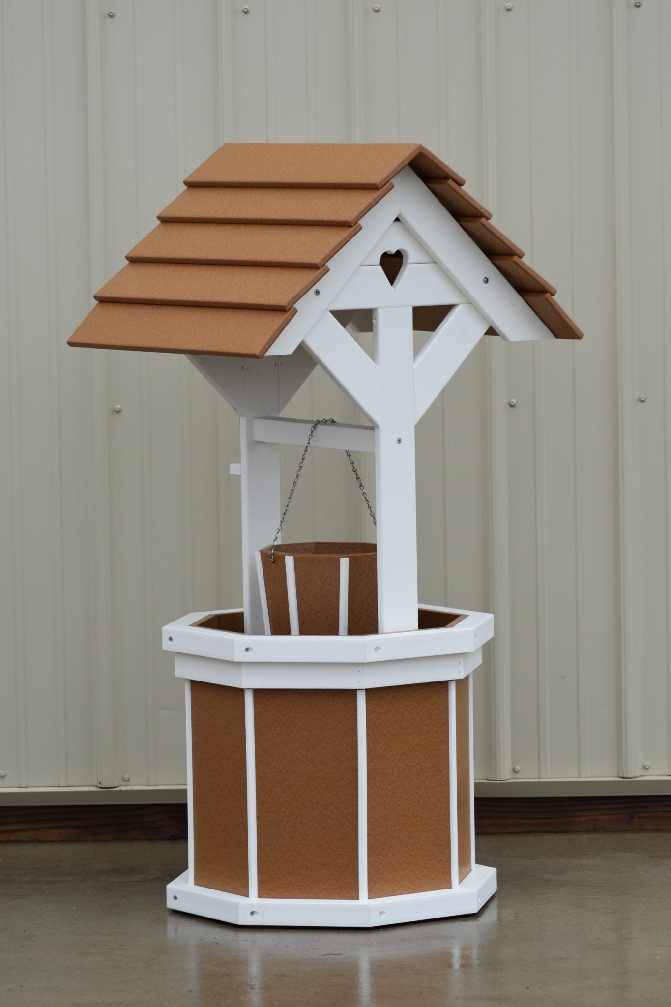 4 ft. Poly Wishing Well with Planter Bucket, Carmel and White