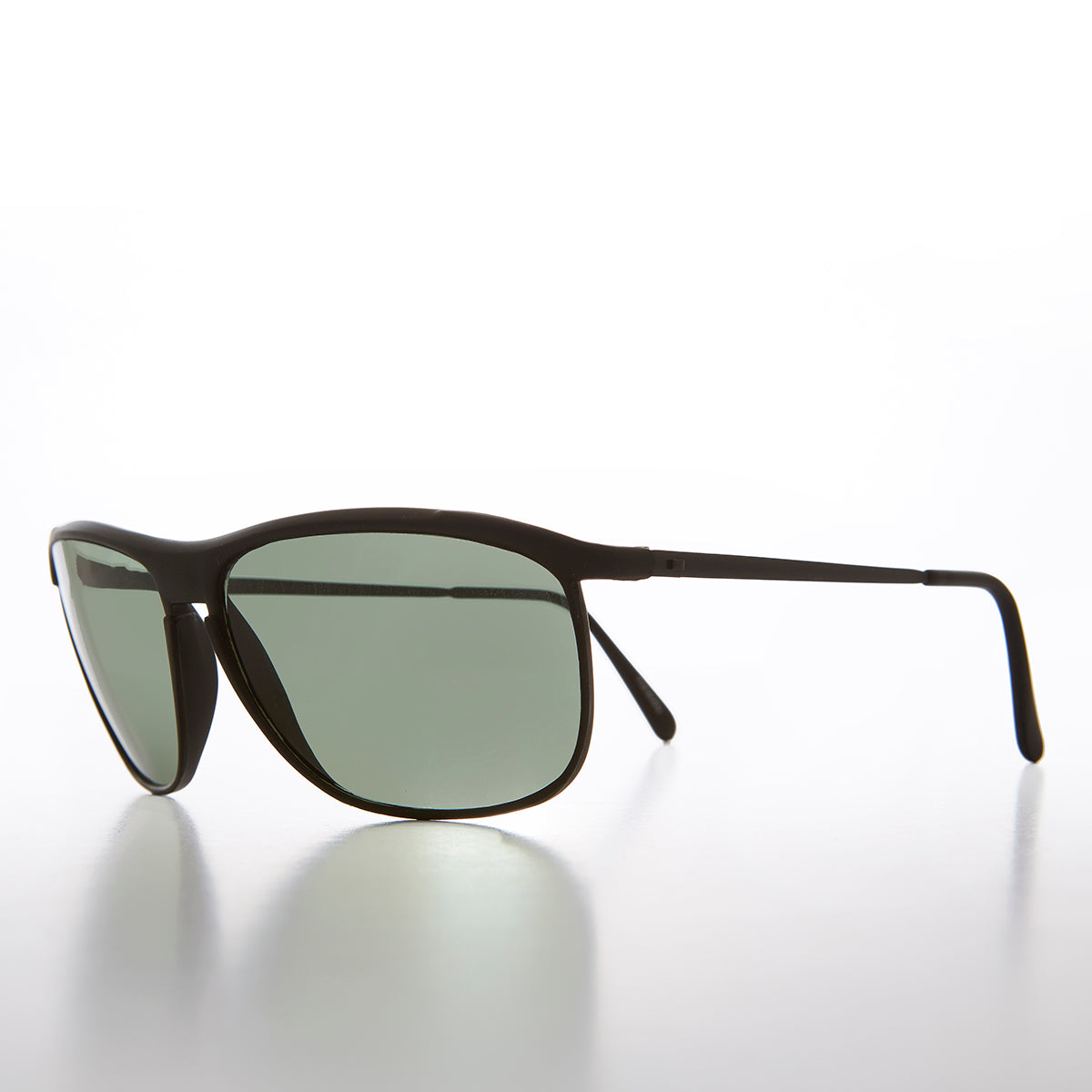 Black Curved Vintage Sunglass - Gus