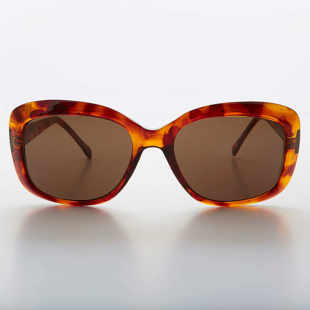 Square Retro Vintage Women's Sunglass - Gwen