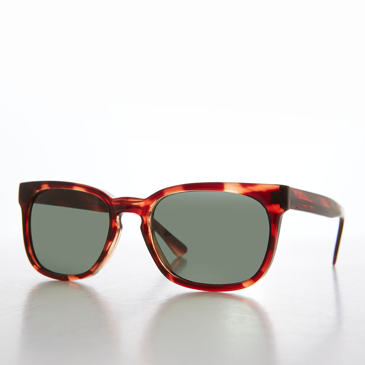 Large Classic Square 1950s Style Sunglass with Keyhole Bridge - Hudson