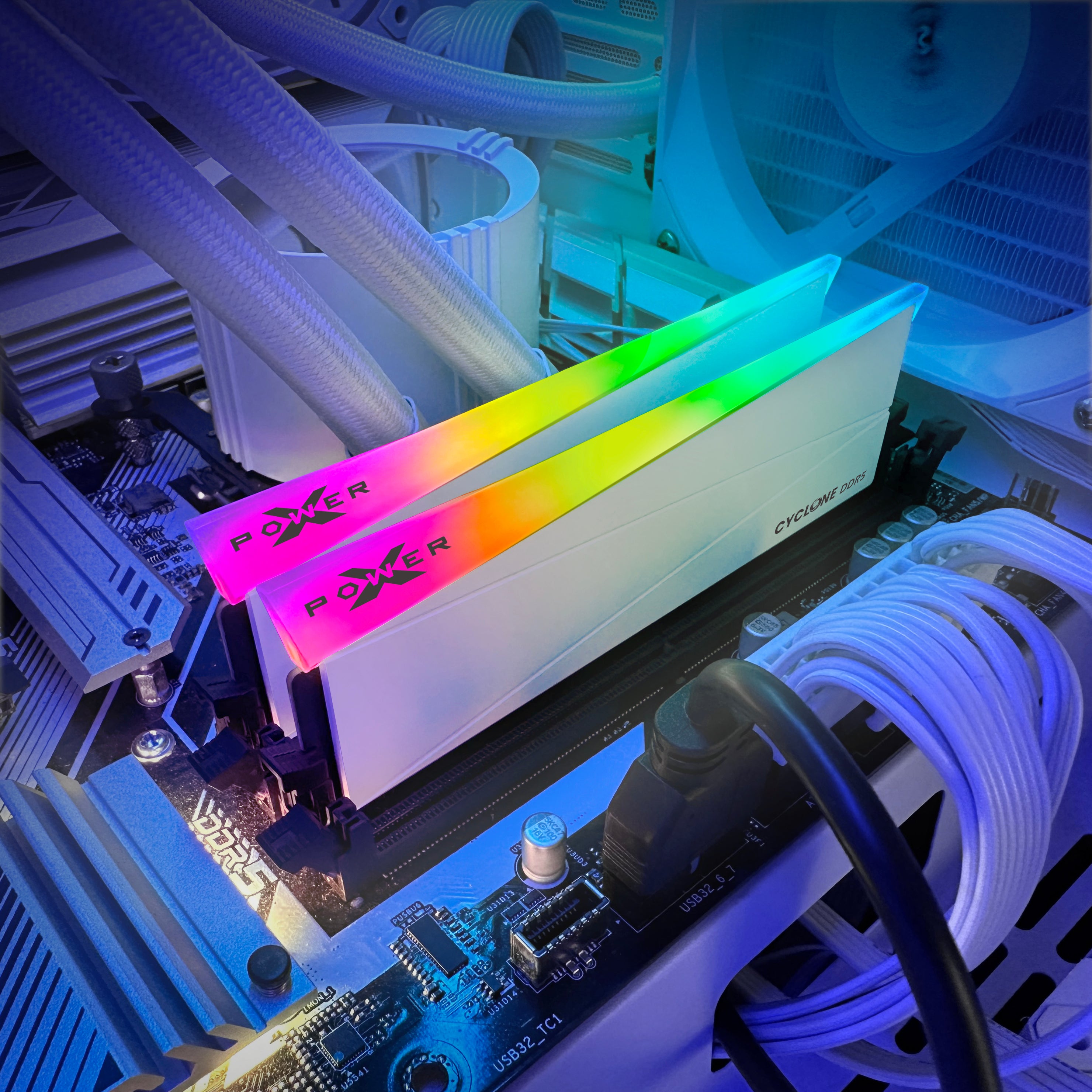 Silicon Power Cyclone RGB DDR5 7200MT/s CL36 - Thumbnail 4