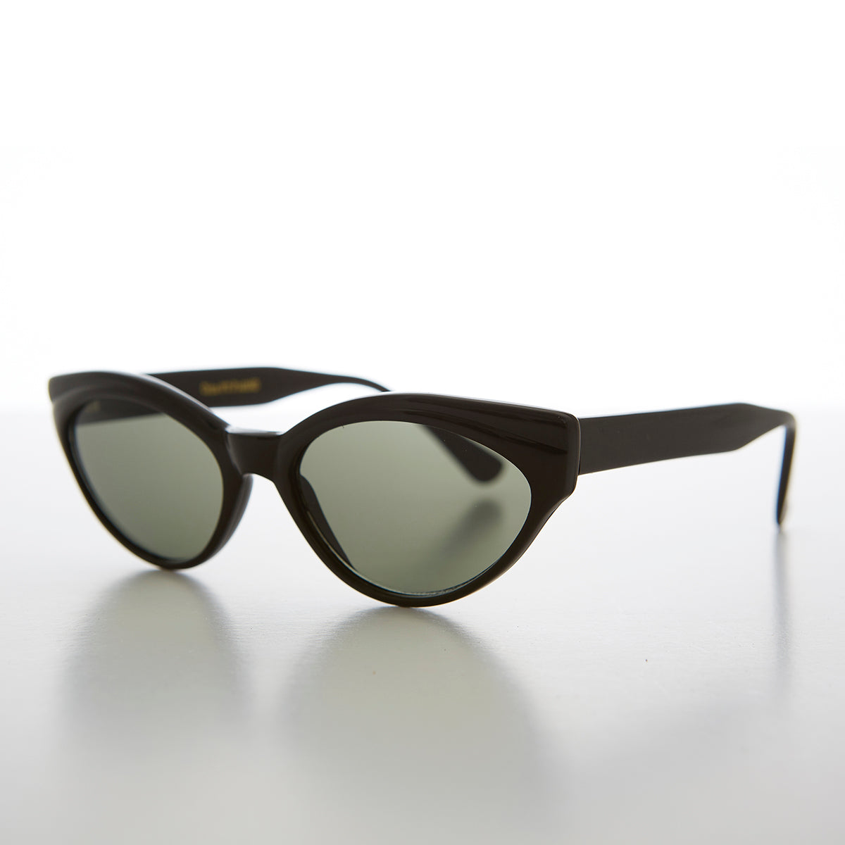 Perfect Oval Cat Eye Vintage Sunglasses - Irene