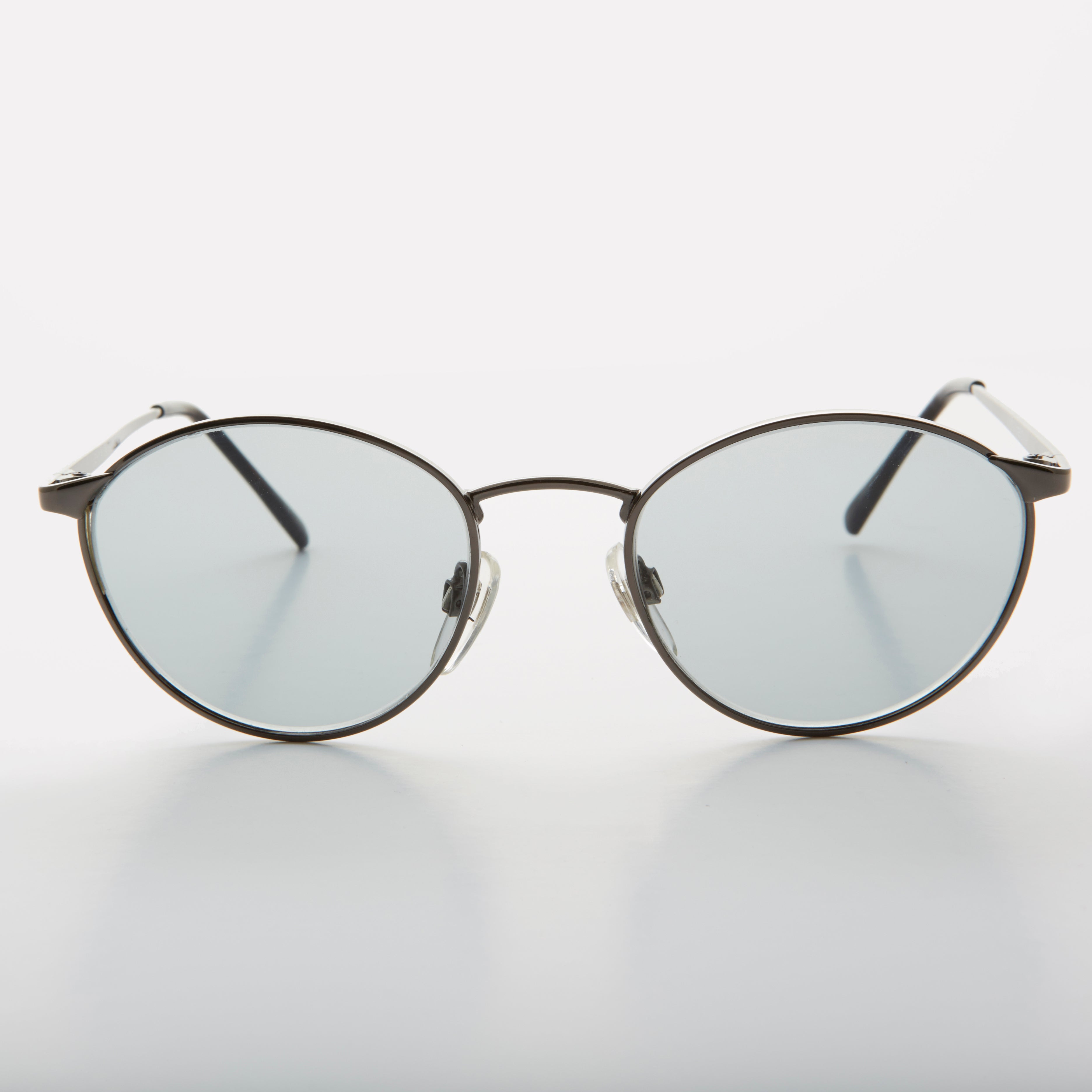 Classic Unisex Sunglass with Clear to Dark Transition Lenses - Jesse