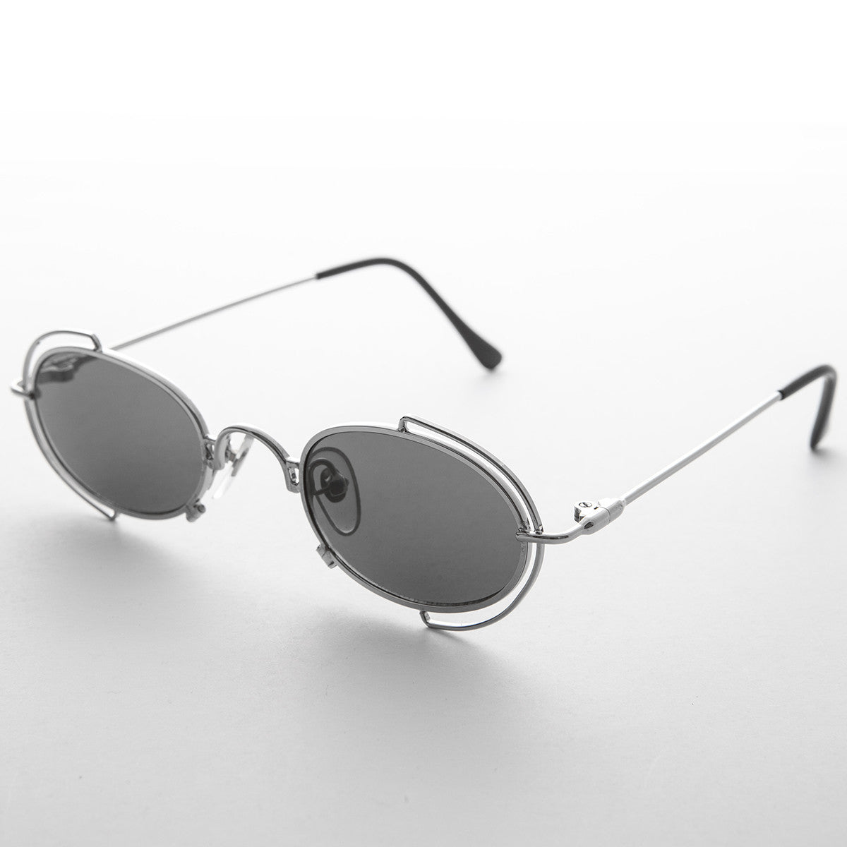 Tiny Oval 90s Metal Vintage Sunglasses - Klaus