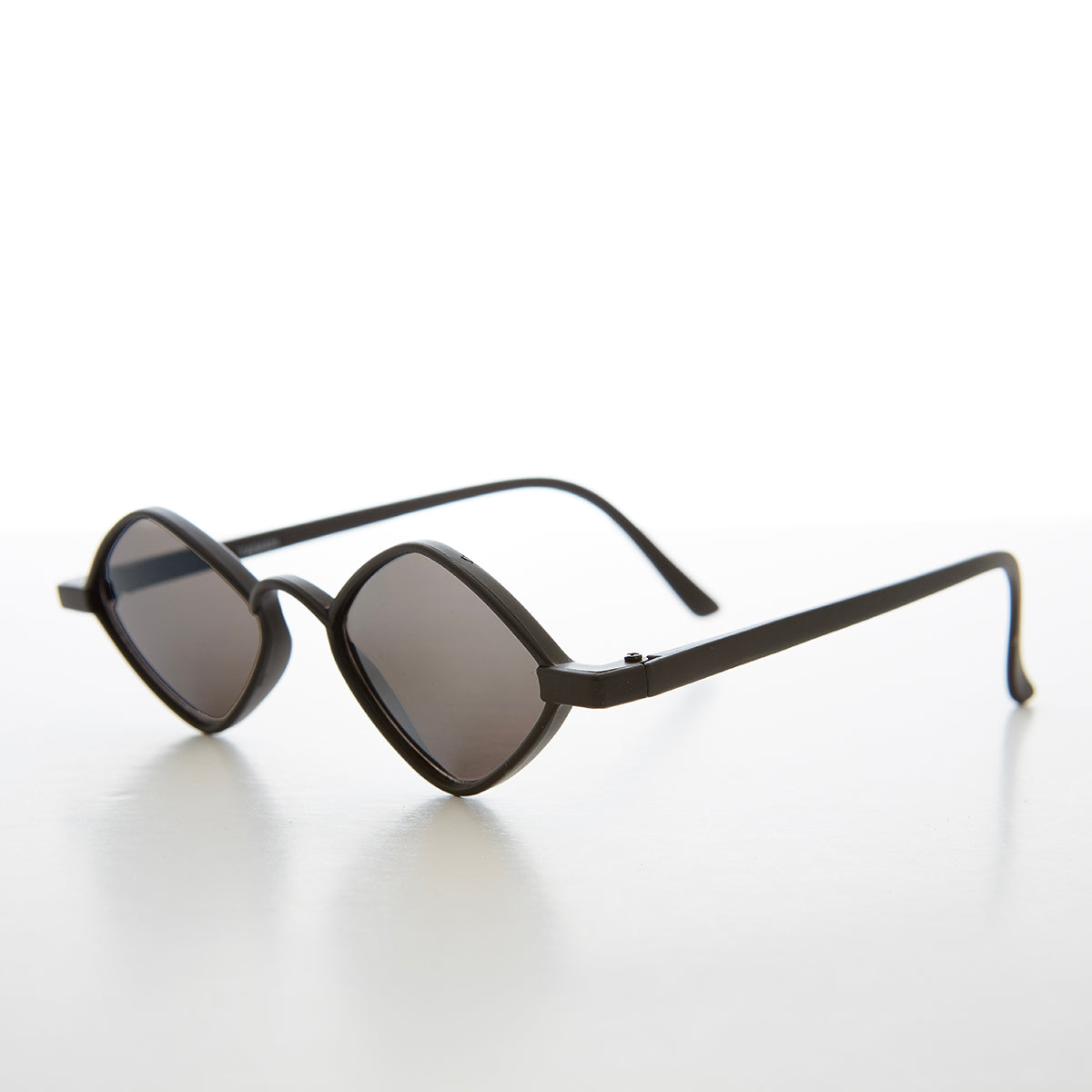 Diamond Shape Vintage Sunglasses - Marvel