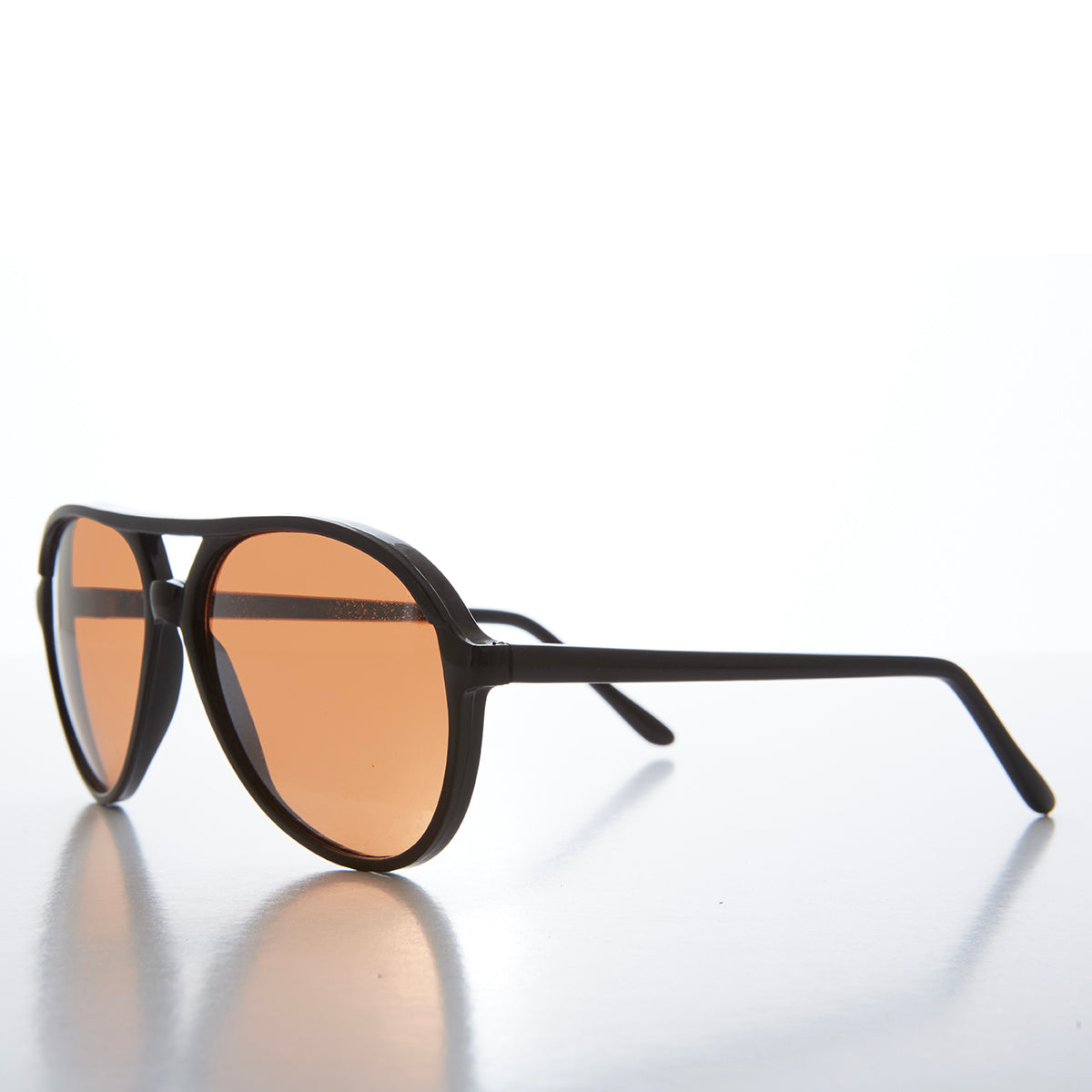 Classic Pilot Sunglass with Copper Lens - Nicola