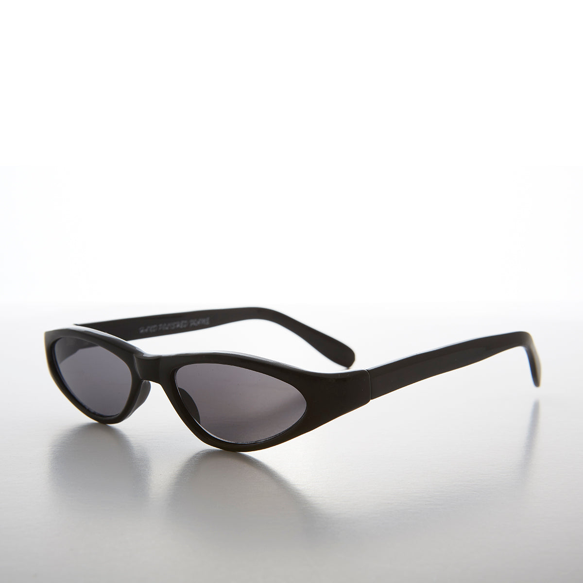 Edgy Small Cat Eye 90s Vintage Sunglass - Vicky