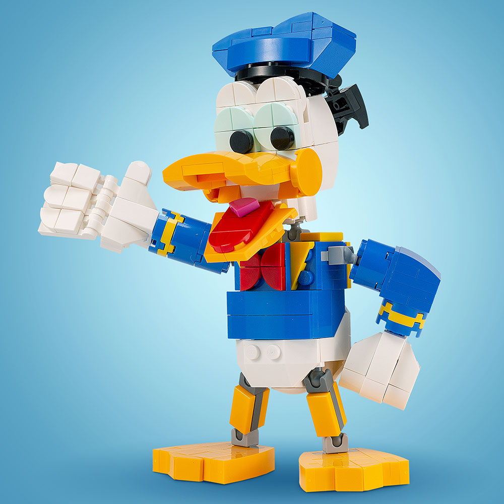 Donald - Custom MOC made using LEGO parts